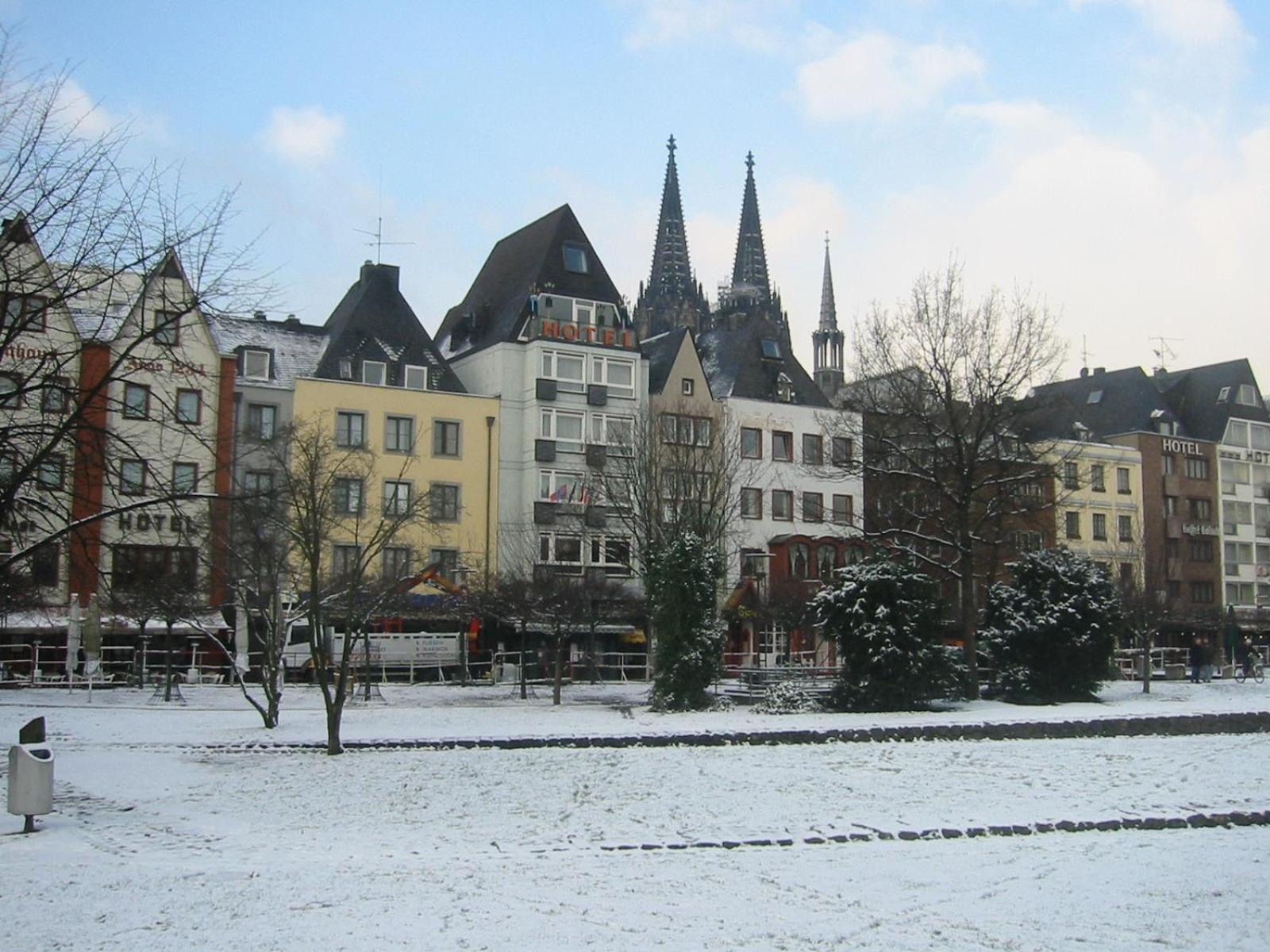 Hotel Roemerhafen Köln Kültér fotó