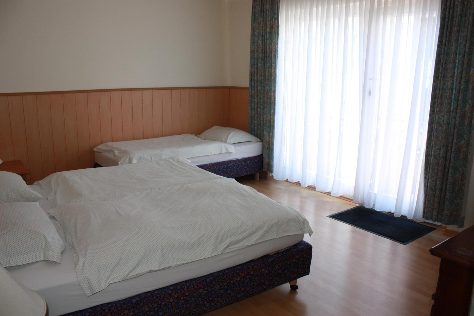 Hotel Roemerhafen Köln Kültér fotó