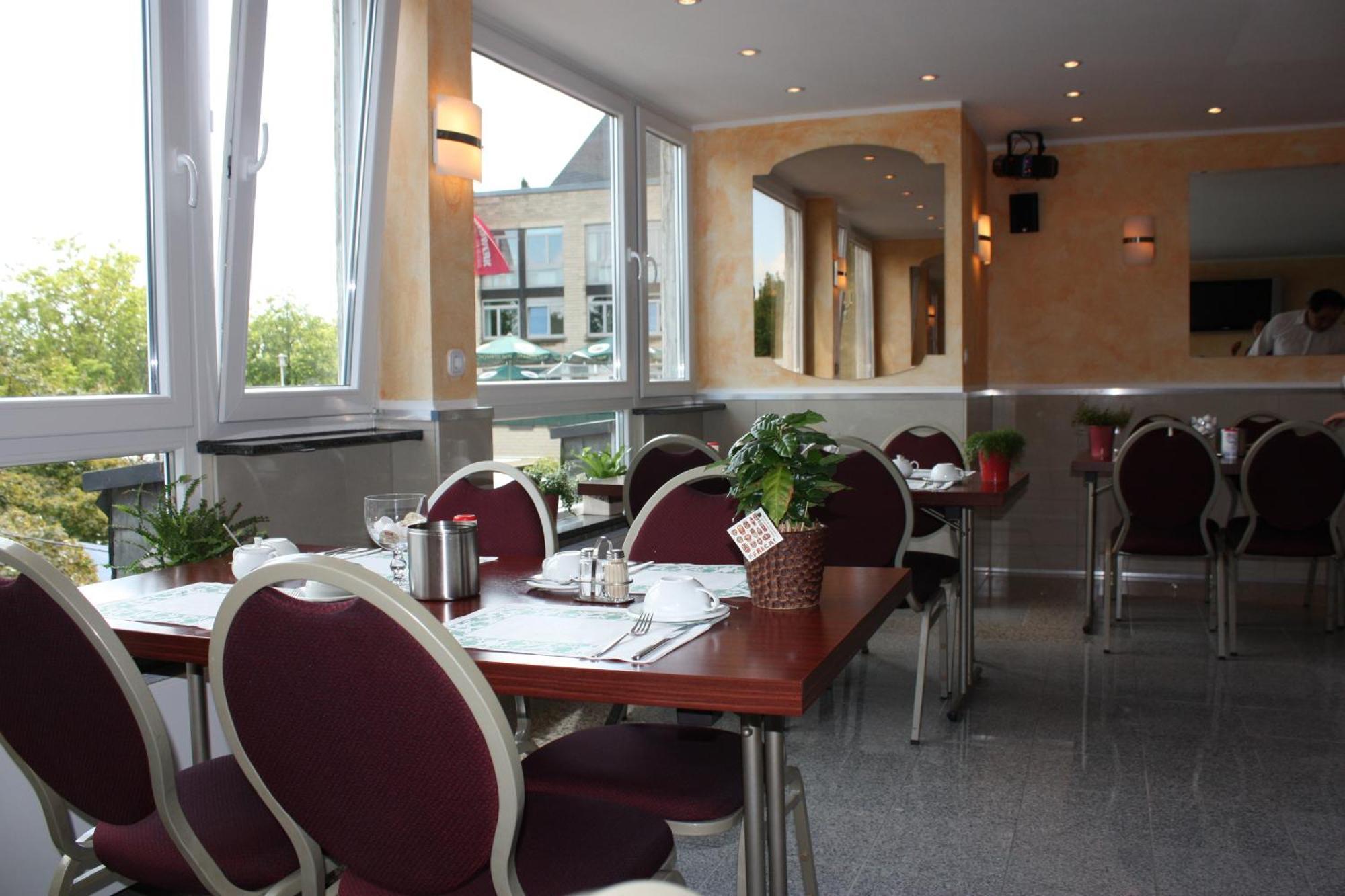 Hotel Roemerhafen Köln Kültér fotó