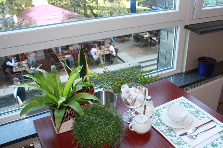Hotel Roemerhafen Köln Kültér fotó